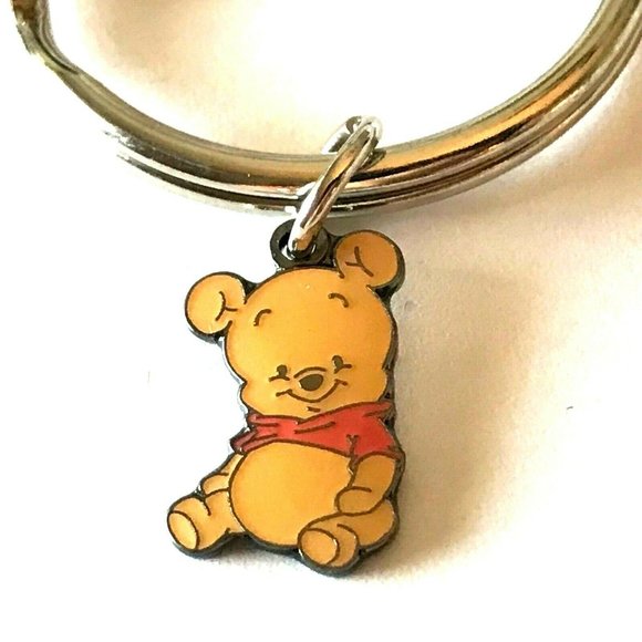 Vintage Disney Winnie the Pooh Bear Keychain Keyring Vintage Disneyana - Picture 2 of 7